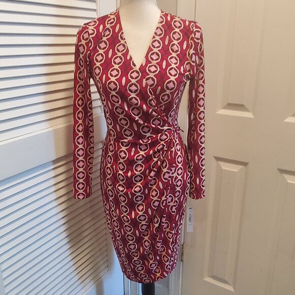 NWT Maggy London Long Sleeve Wrap Dress - Size 6 - Picture 1 of 3